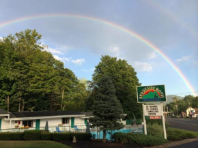 Brookside Motel & Cabins Lake George